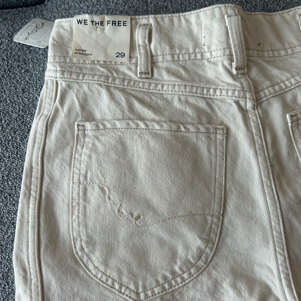 NWT FREE PEOPLE We The Free Aster Straight
Leg Jeans / Cream - Picture 4 of 9